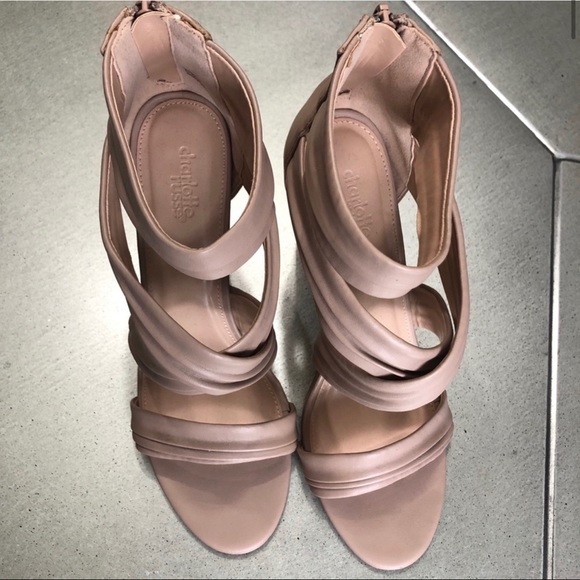 CHARLOTTE RUSSE Carissa Heels Wrap front NUDE 9 - Picture 2 of 13